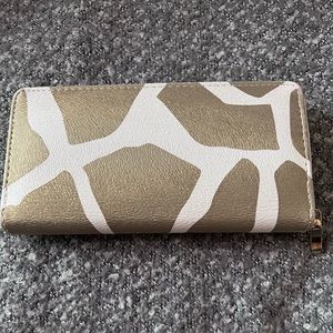 Cute giraffe print wallet